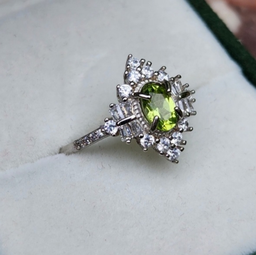 S925 Peridot Ring with zircone adjustable size band August Birthstone